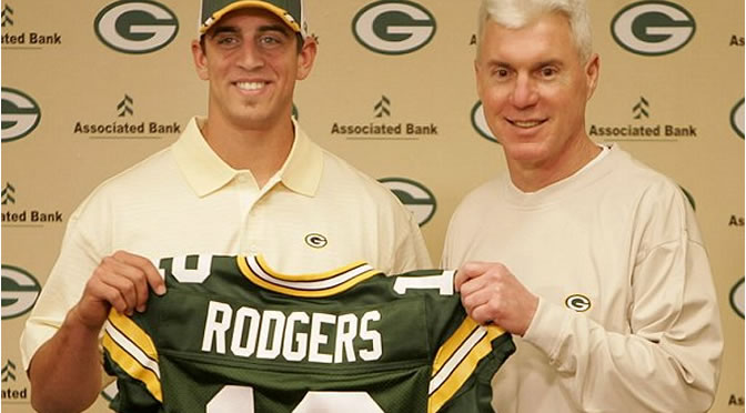 Packers general manager Ted Thompson selected future Hall of Fame quarterback Aaron Rodgers with his first pick as the Green Bay GM.