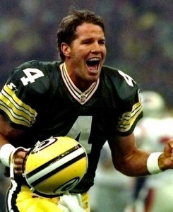 Brett Favre has proven time can heal wounds. The Packers need to speed up the process to honor one of the all-time greats.